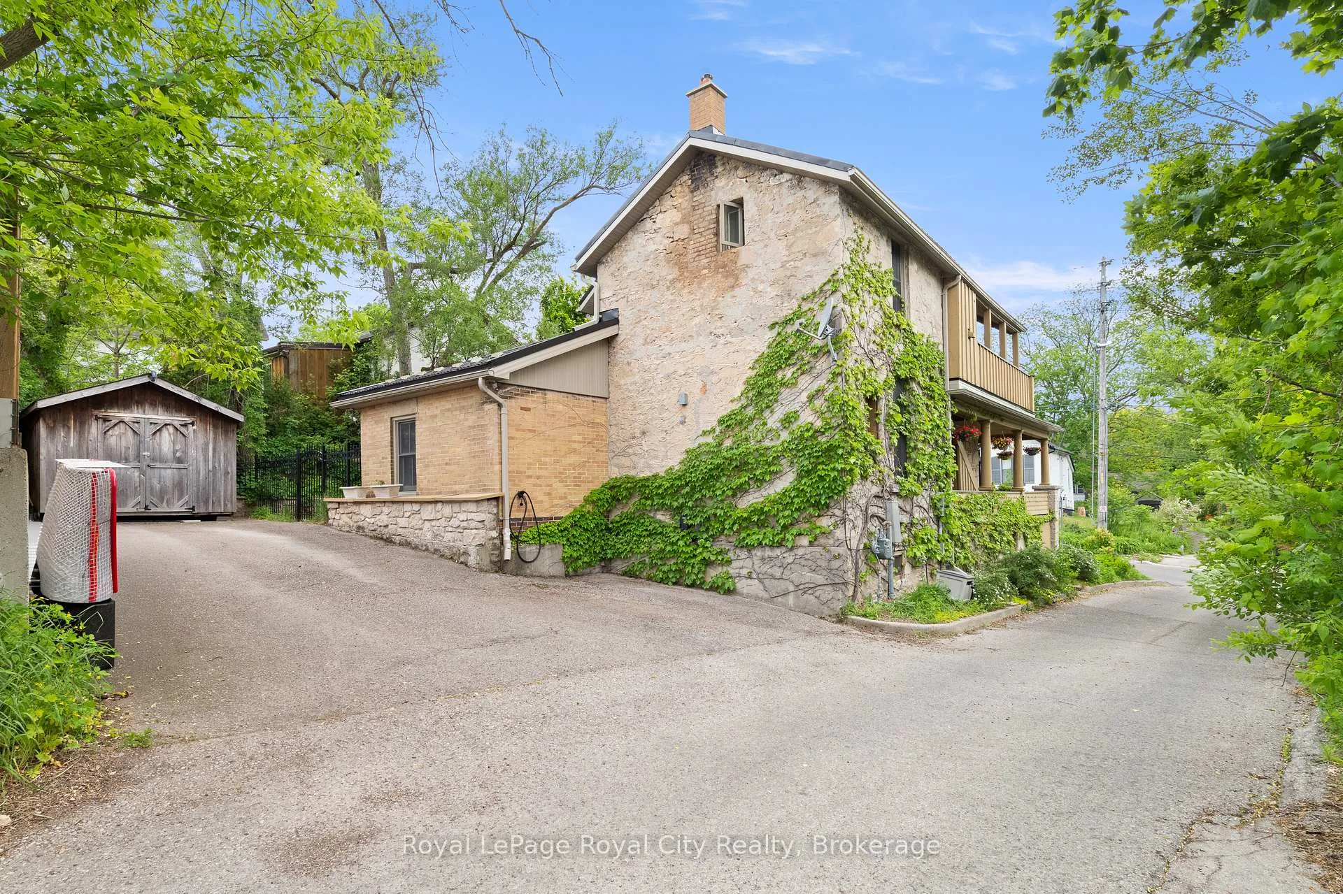 Photo 42 of 19 London Road E, Guelph, Exhibition Park — HOMEH
