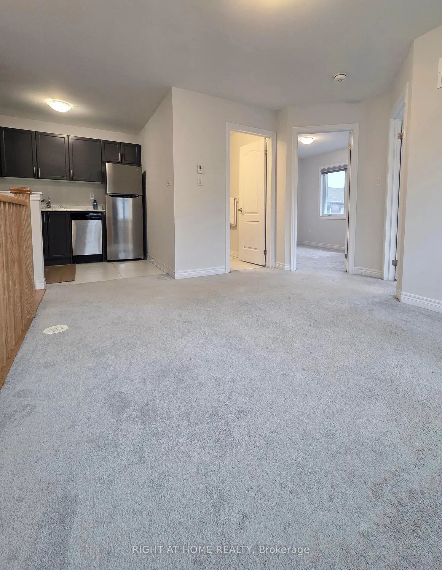 Photo 4 of Unit Coach House, 9 Waterleaf Road, Markham, Cornell — HOMEH