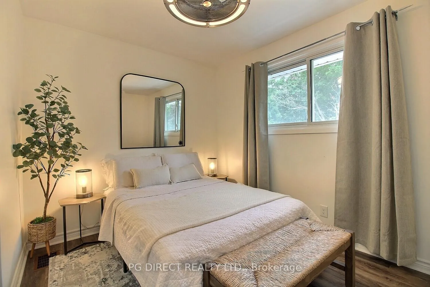 Photo 11 of 13 Parkside Drive, Quinte West, Trenton Ward — HOMEH