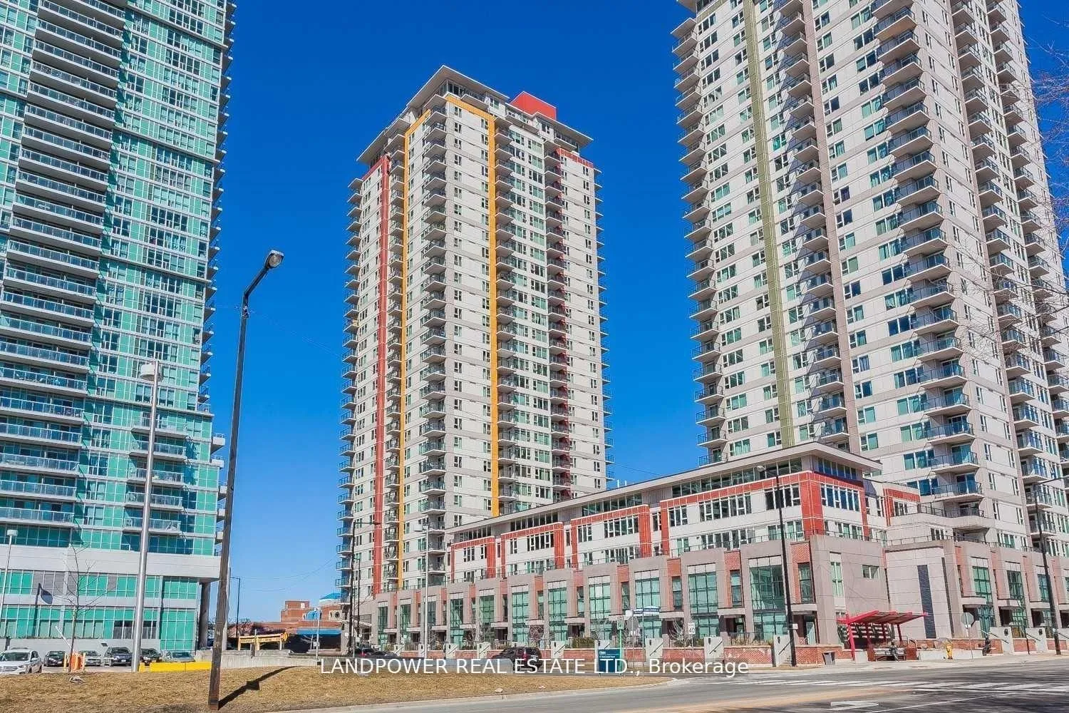 Front of Unit 1601, 25 Town Centre Court