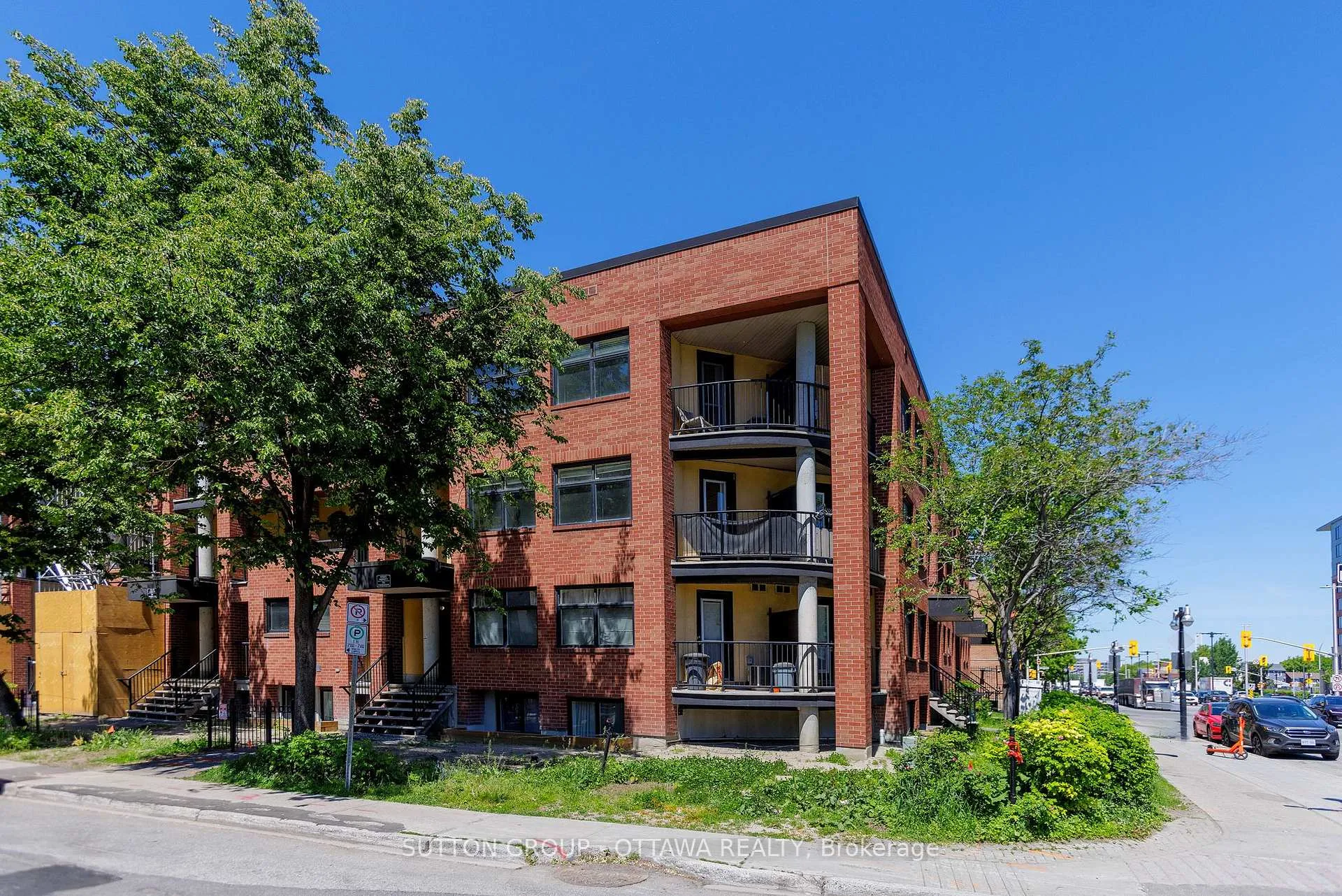 Photo 1 of Unit 10, 255 Clarence Street, Ottawa, Lower Town/Byward Market — HOMEH