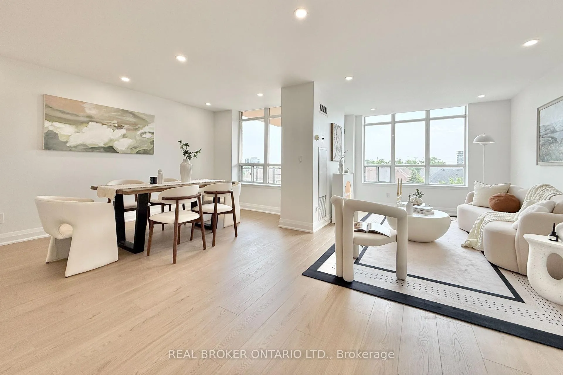 Photo 1 of Unit 611, 130 Pond Drive, Markham, Commerce Valley — HOMEH