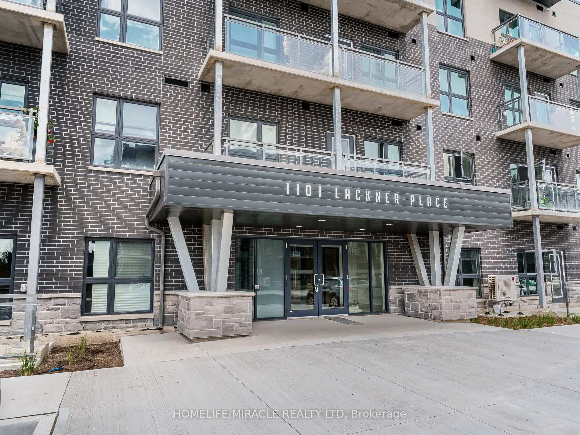 Photo 2 of Unit T2, 1101 Lackner Place, Kitchener, Grand River North — HOMEH