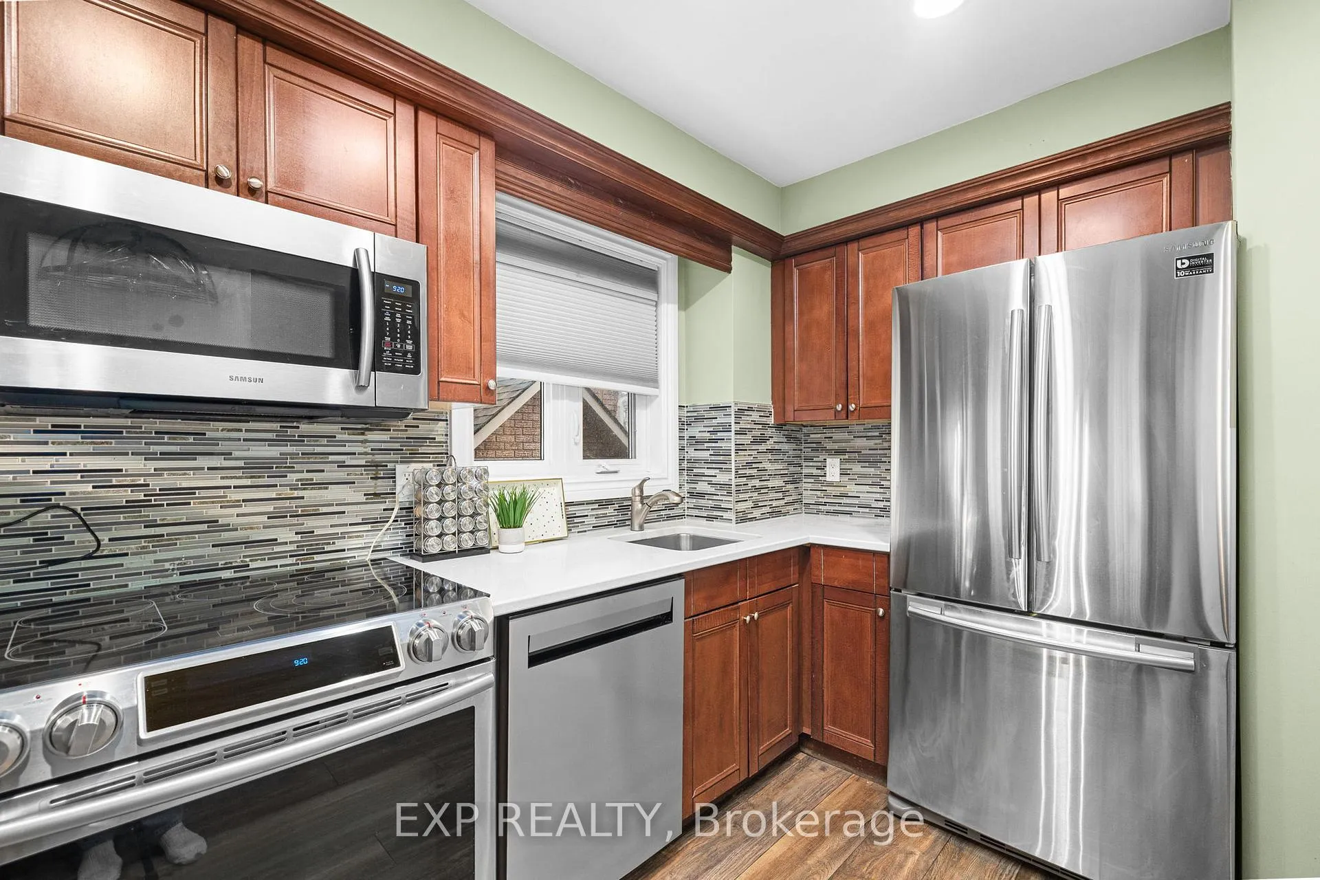 Photo 7 of 171 Briston Private, Ottawa, Hunt Club Park — HOMEH