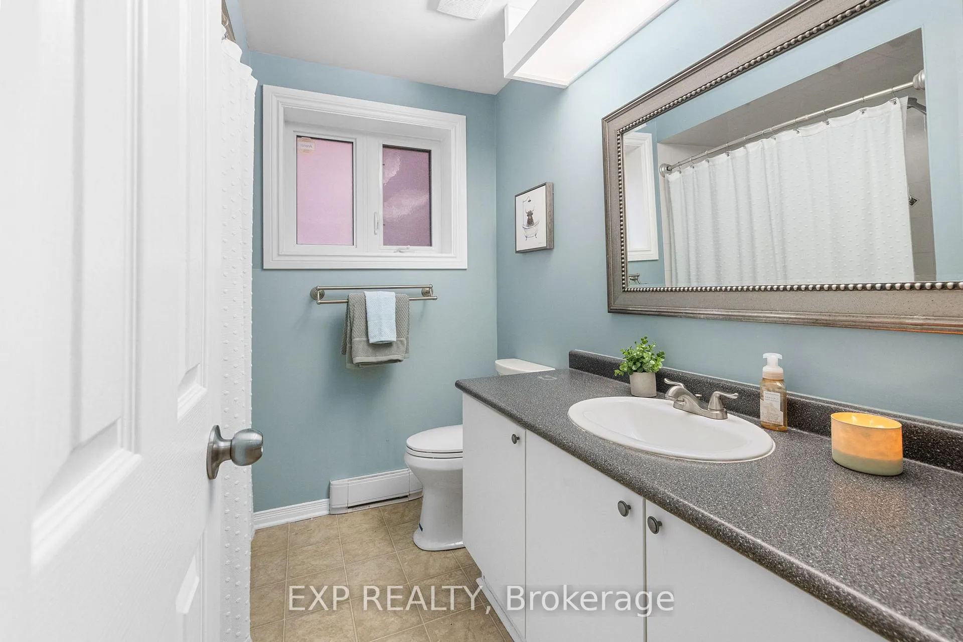 Photo 20 of 171 Briston Private, Ottawa, Hunt Club Park — HOMEH
