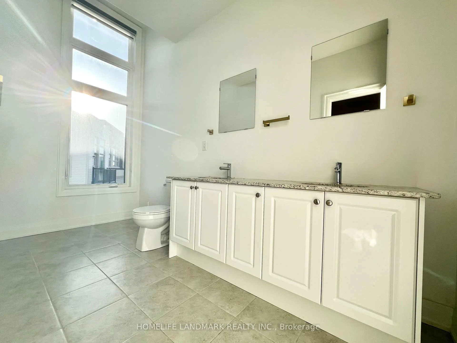 Photo 9 of 9 Alan Francis Lane, Markham, Cachet — HOMEH