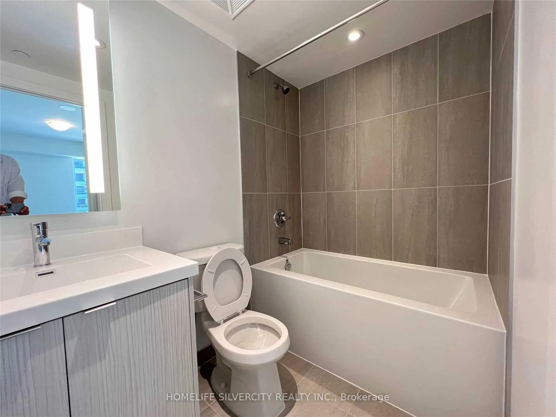 Photo 11 of Unit 234, 5 Mabelle Avenue, Etobicoke, Islington-City Centre West — HOMEH