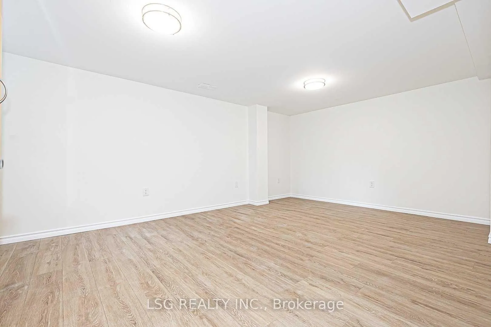 Photo 13 of 25 Briardale Place, Aurora, Aurora Highlands — HOMEH