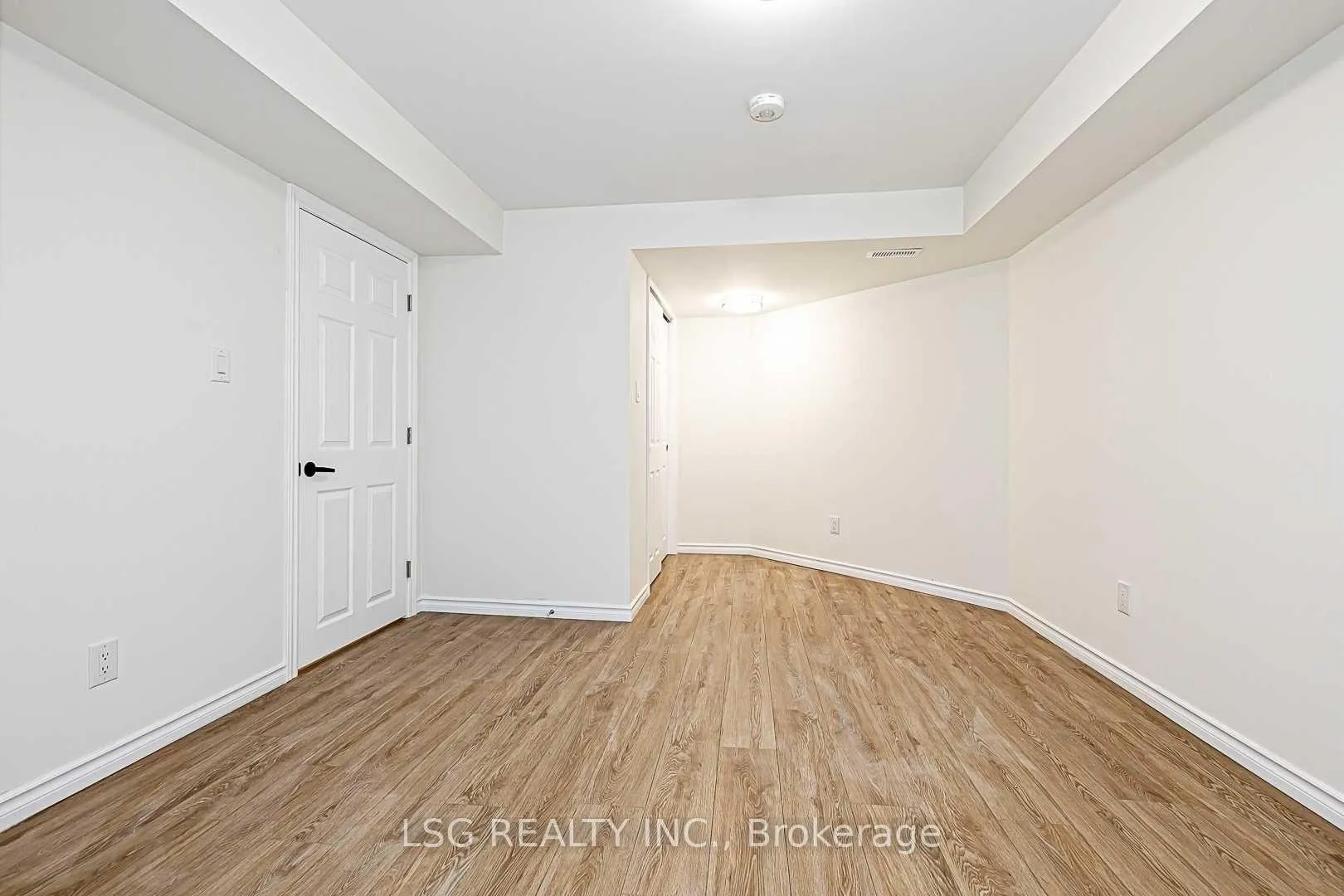 Photo 15 of 25 Briardale Place, Aurora, Aurora Highlands — HOMEH