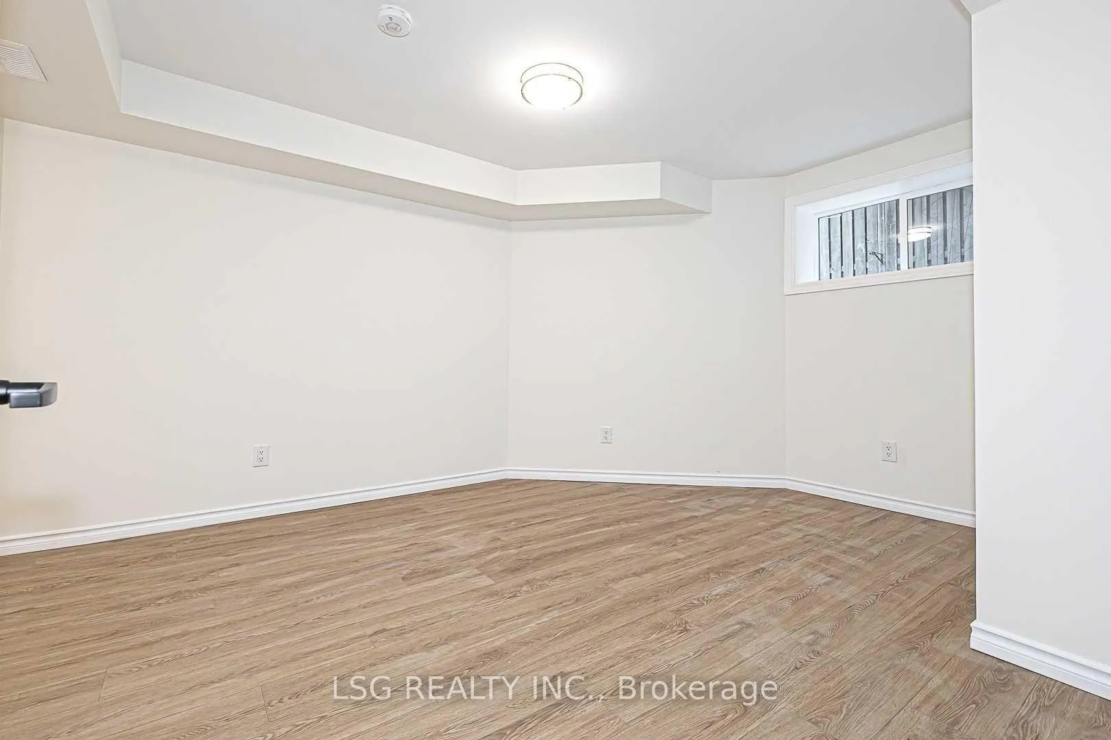 Photo 16 of 25 Briardale Place, Aurora, Aurora Highlands — HOMEH