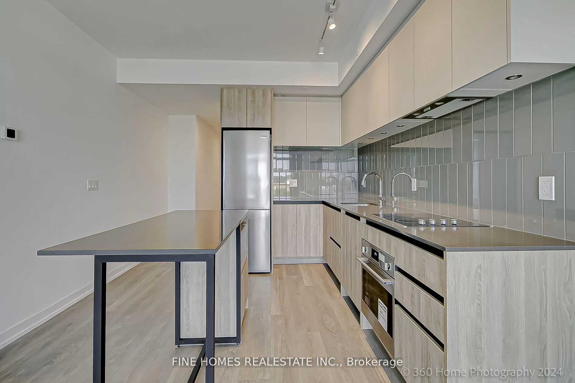 Photo 6 of Unit 503, 8 Beverley Glen Boulevard, Vaughan, Beverley Glen — HOMEH