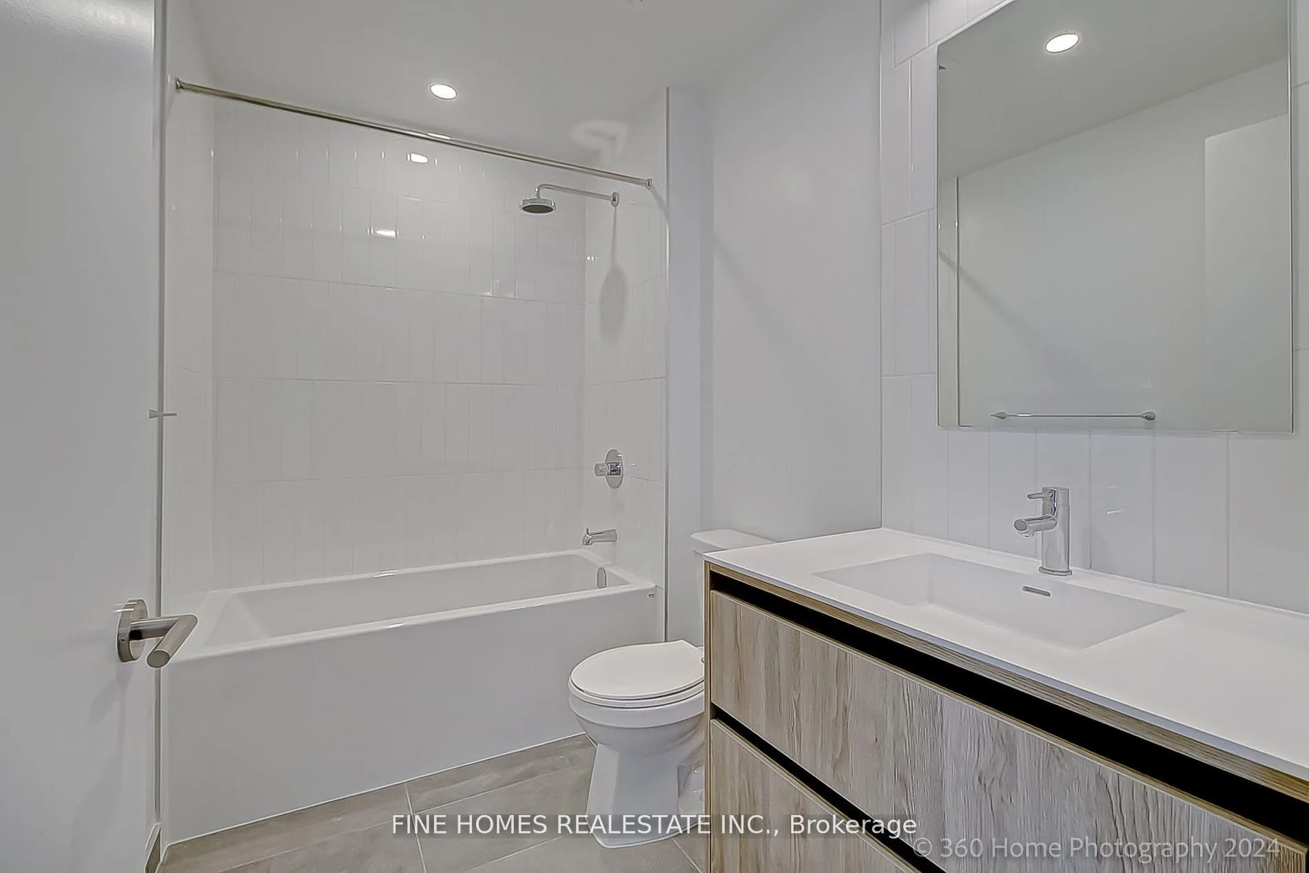 Photo 13 of Unit 503, 8 Beverley Glen Boulevard, Vaughan, Beverley Glen — HOMEH