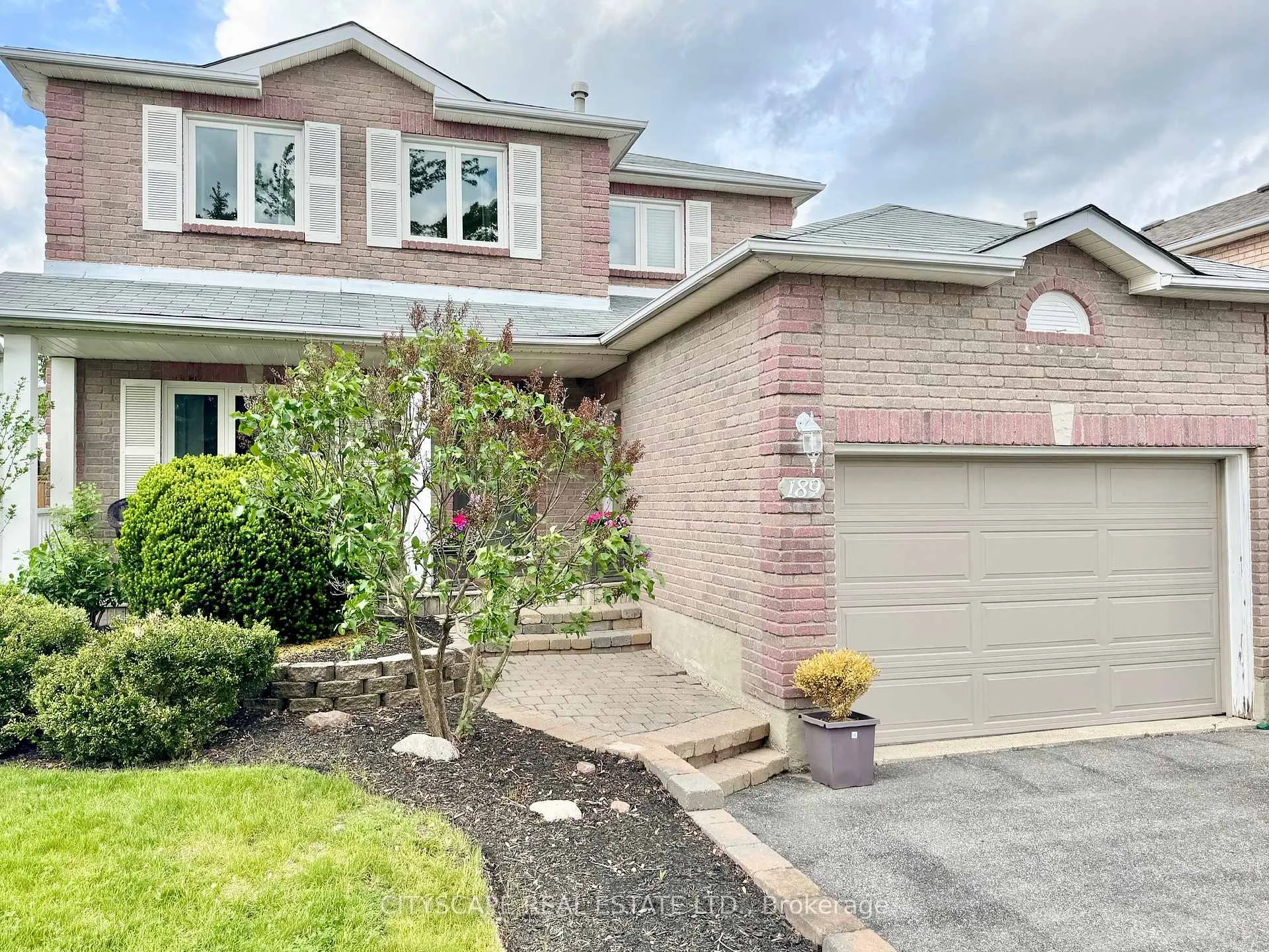 Photo 2 of 189 Churchland Drive, Barrie, Holly — HOMEH