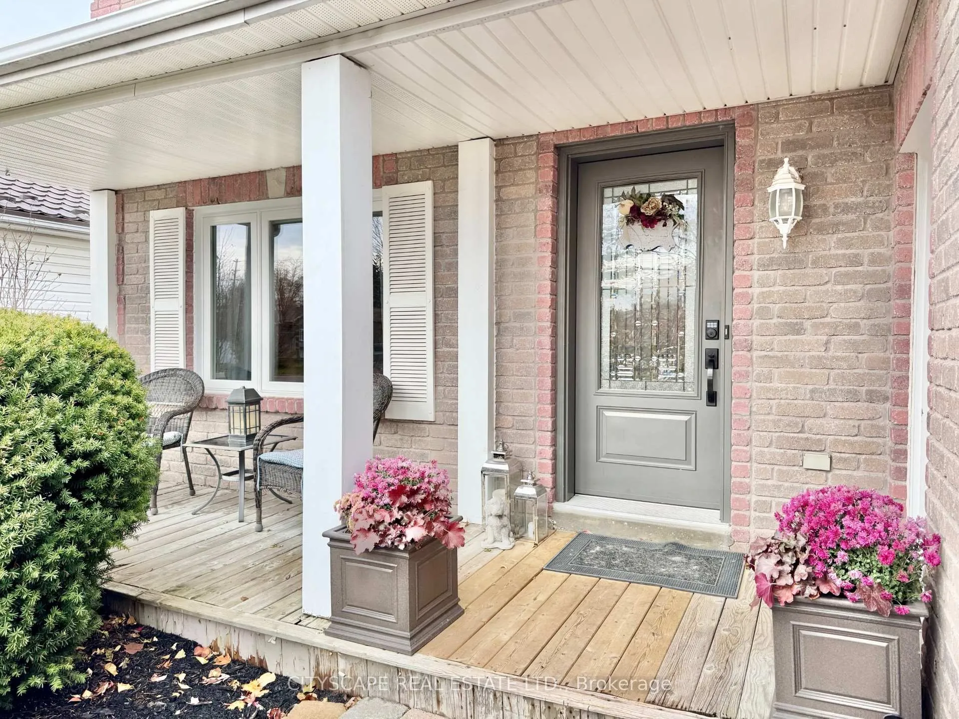 Photo 3 of 189 Churchland Drive, Barrie, Holly — HOMEH