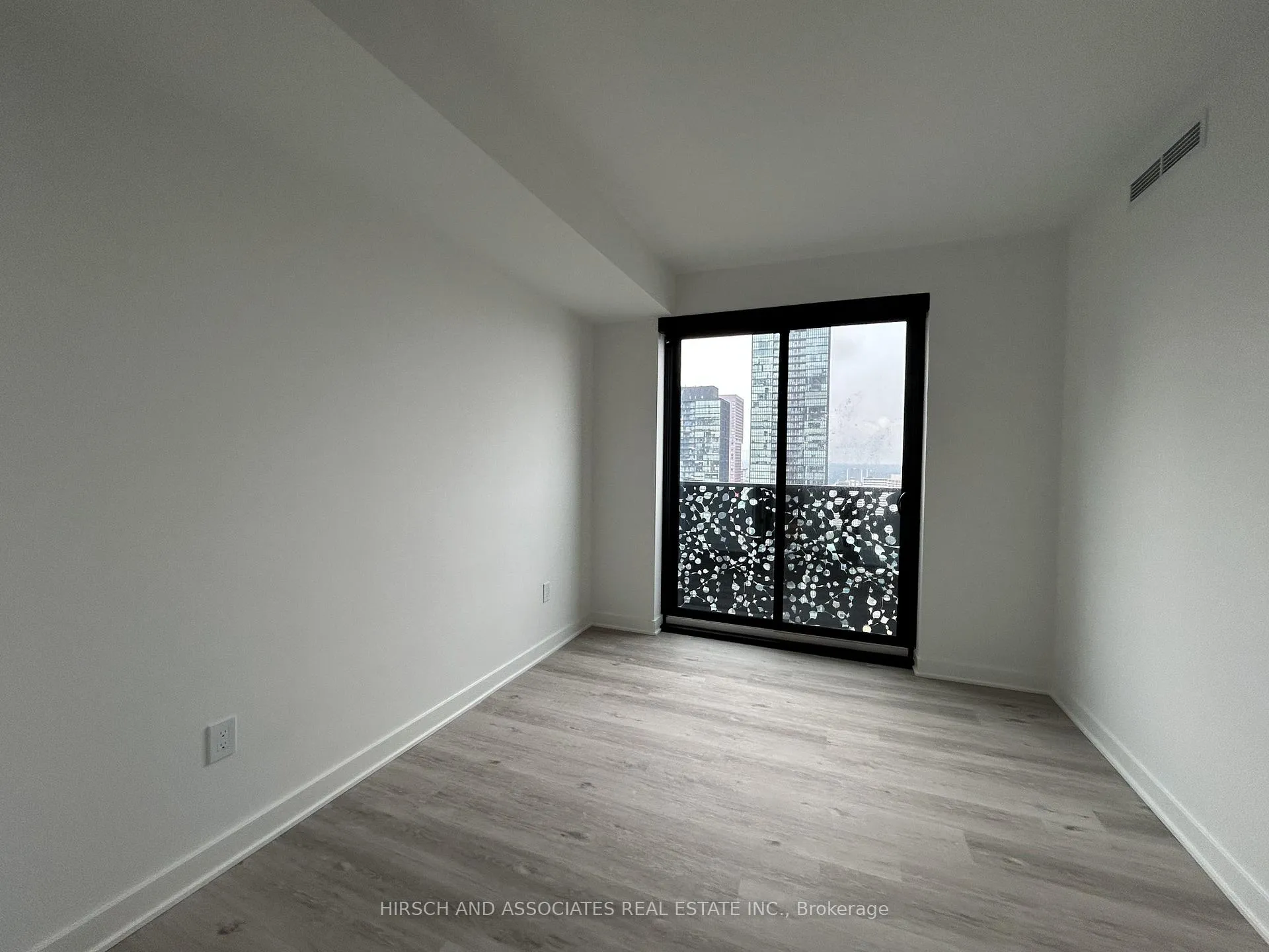 Photo 6 of Unit 3303, 55 Charles Street E, Toronto, Church-Yonge Corridor — HOMEH