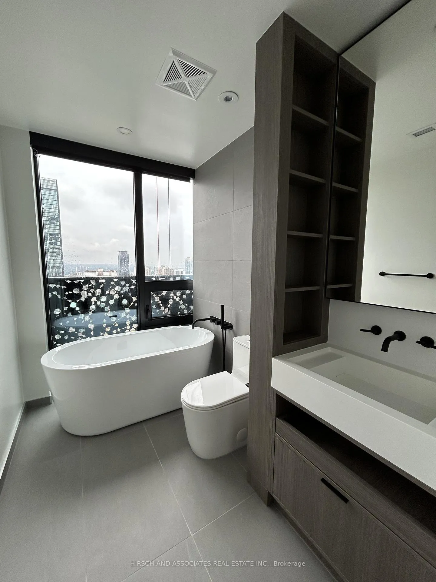 Photo 13 of Unit 3303, 55 Charles Street E, Toronto, Church-Yonge Corridor — HOMEH
