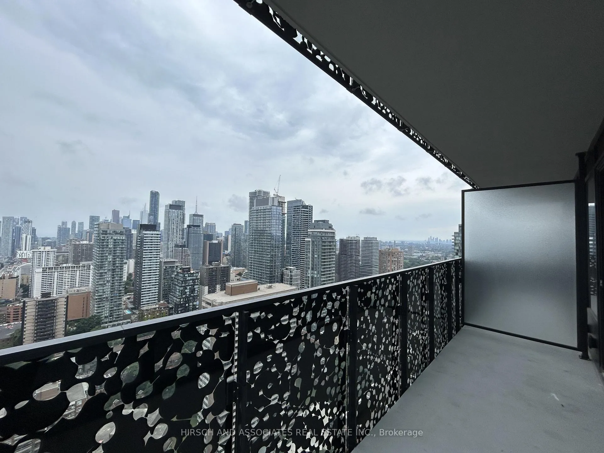 Photo 18 of Unit 3303, 55 Charles Street E, Toronto, Church-Yonge Corridor — HOMEH