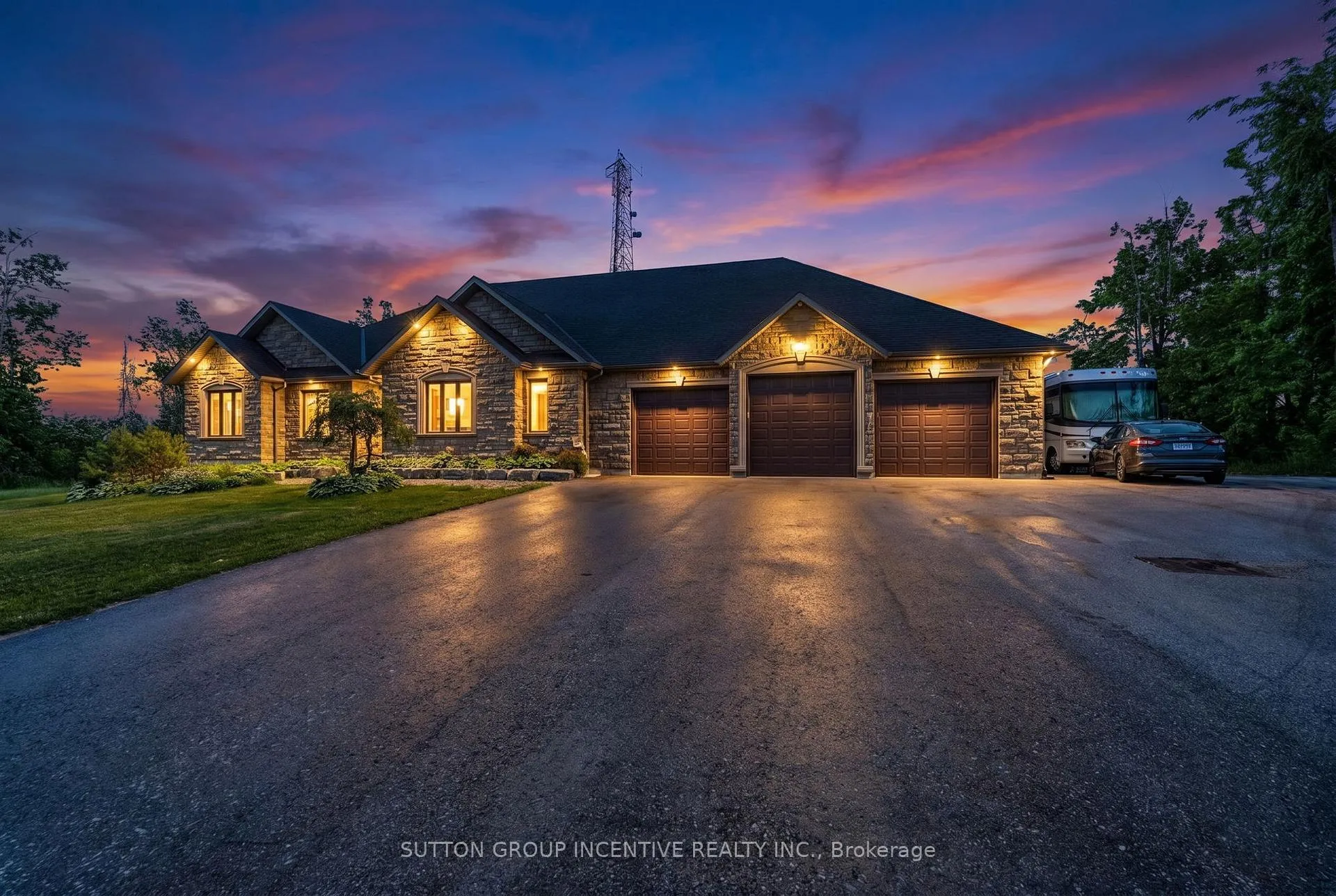 Photo 1 of 15 Caldwell Drive, Oro-Medonte, Rural Oro-Medonte — HOMEH