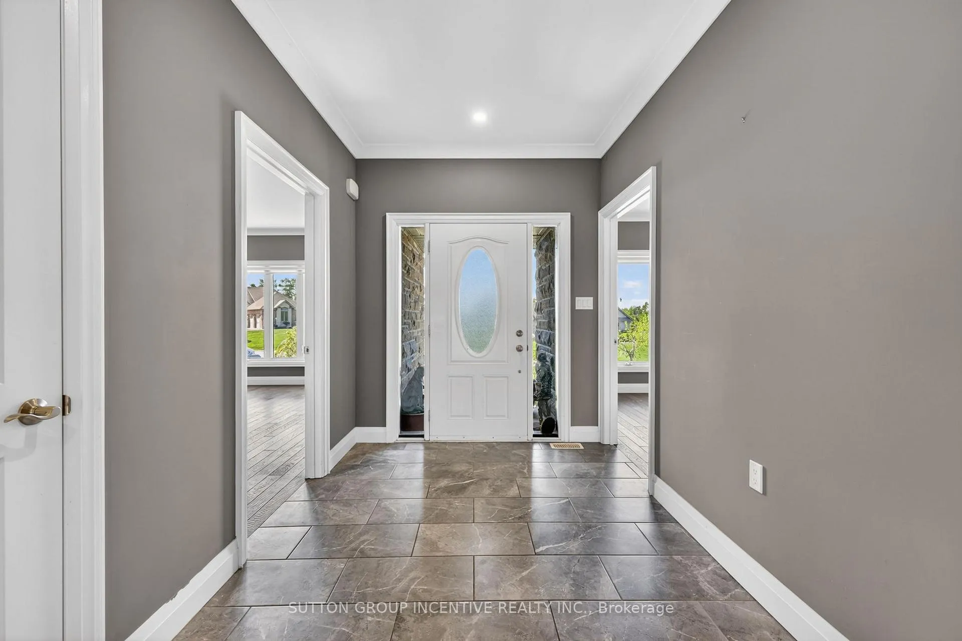 Photo 5 of 15 Caldwell Drive, Oro-Medonte, Rural Oro-Medonte — HOMEH