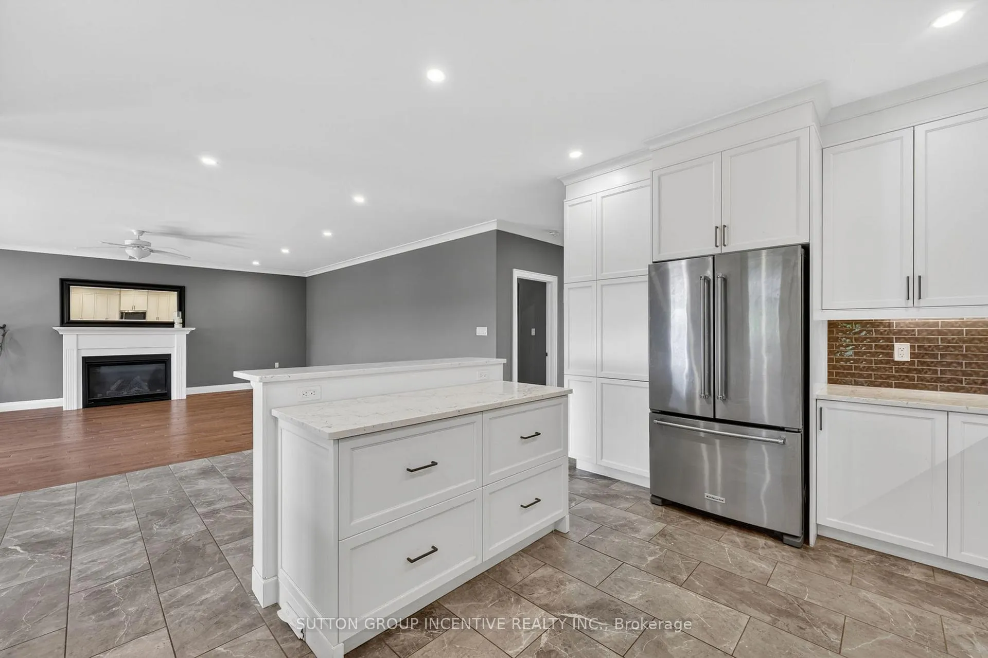 Photo 11 of 15 Caldwell Drive, Oro-Medonte, Rural Oro-Medonte — HOMEH