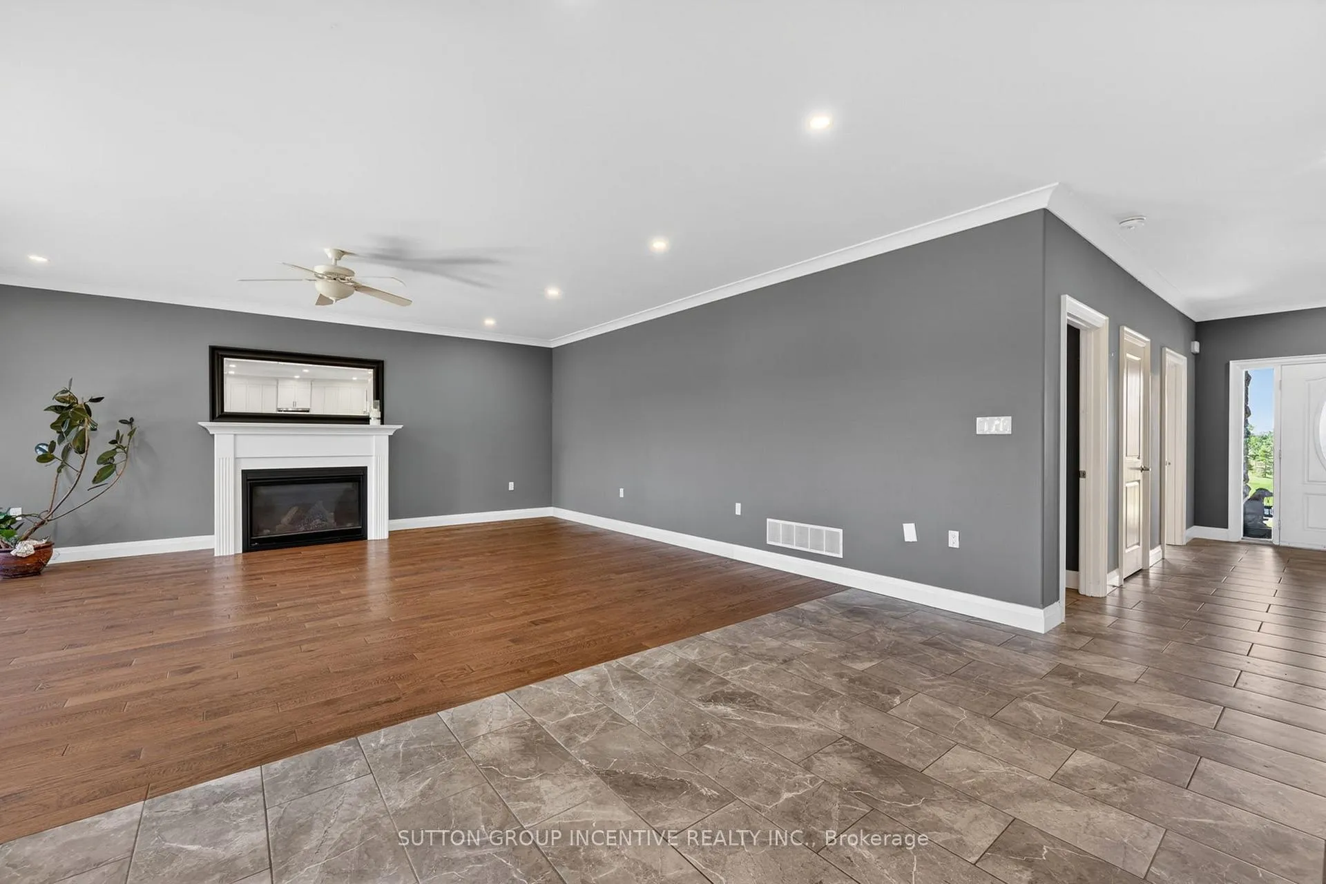 Photo 12 of 15 Caldwell Drive, Oro-Medonte, Rural Oro-Medonte — HOMEH