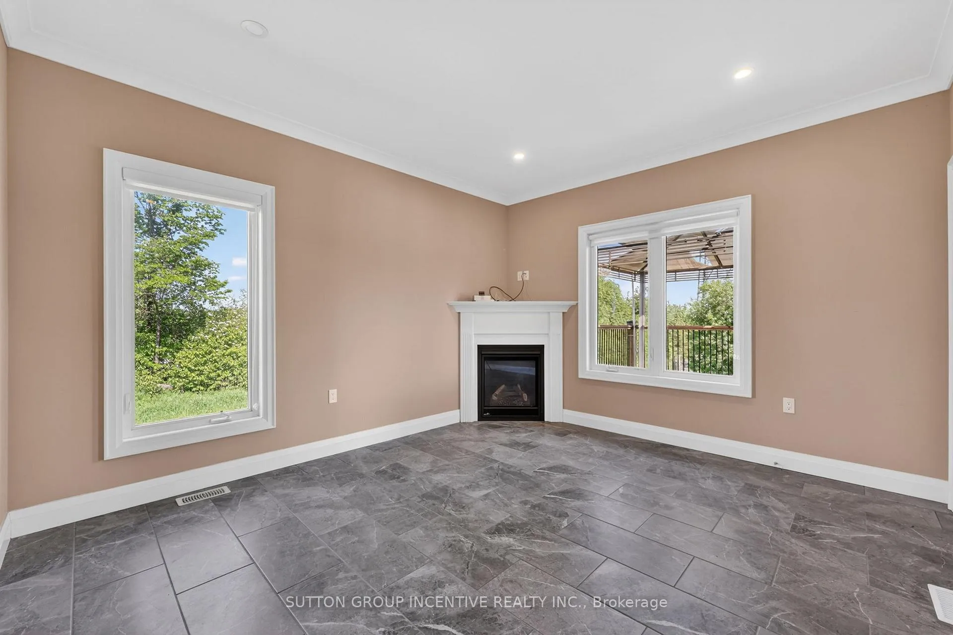 Photo 33 of 15 Caldwell Drive, Oro-Medonte, Rural Oro-Medonte — HOMEH