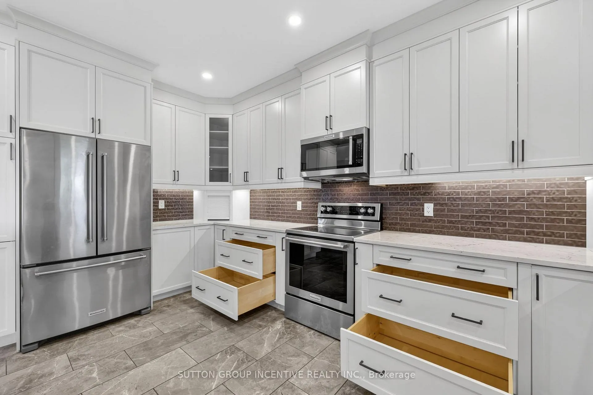 Photo 45 of 15 Caldwell Drive, Oro-Medonte, Rural Oro-Medonte — HOMEH