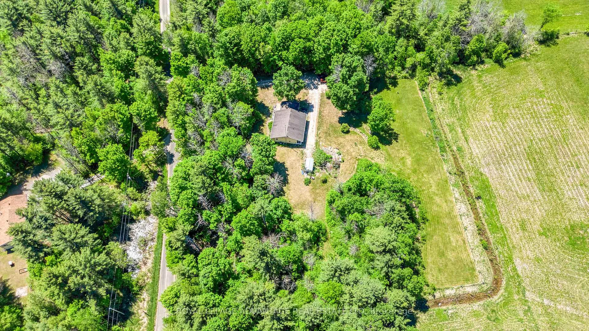 Photo 3 of 962 Bathurst 6th Concession, Tay Valley, Bathurst/Burgess & Sherbrooke (Bathurst) Twp — HOMEH