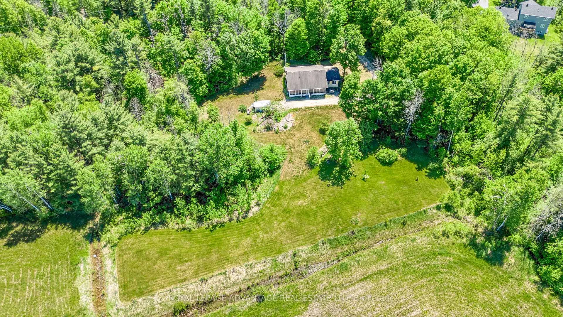 Photo 4 of 962 Bathurst 6th Concession, Tay Valley, Bathurst/Burgess & Sherbrooke (Bathurst) Twp — HOMEH