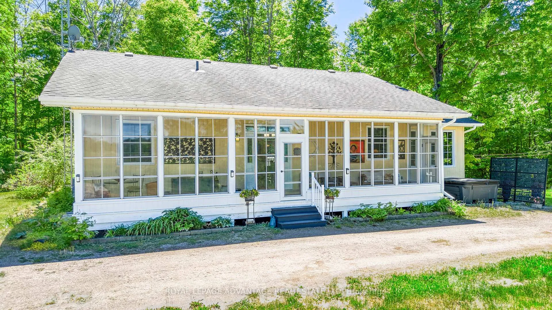Photo 8 of 962 Bathurst 6th Concession, Tay Valley, Bathurst/Burgess & Sherbrooke (Bathurst) Twp — HOMEH