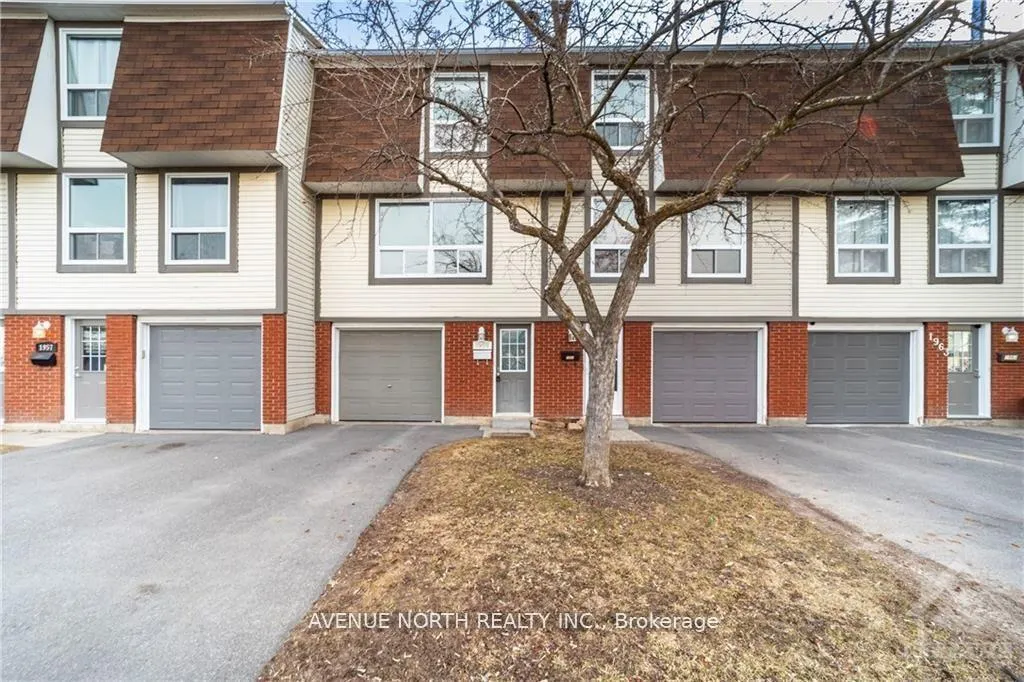 Front of Unit 50, 1959 Greenway Parkway