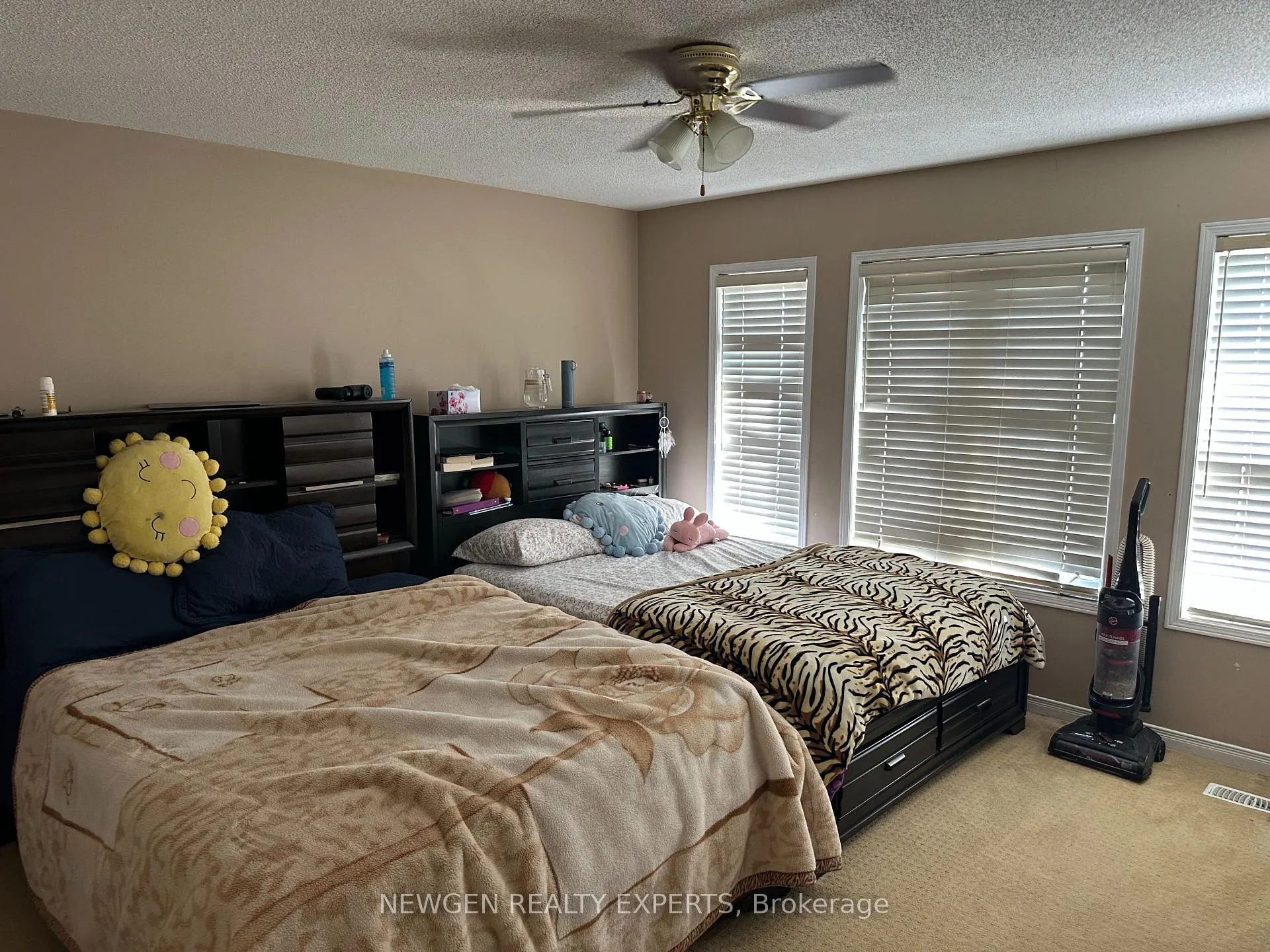 Photo 12 of 107 Rollingwood Drive, Brampton, Fletcher's Creek South — HOMEH