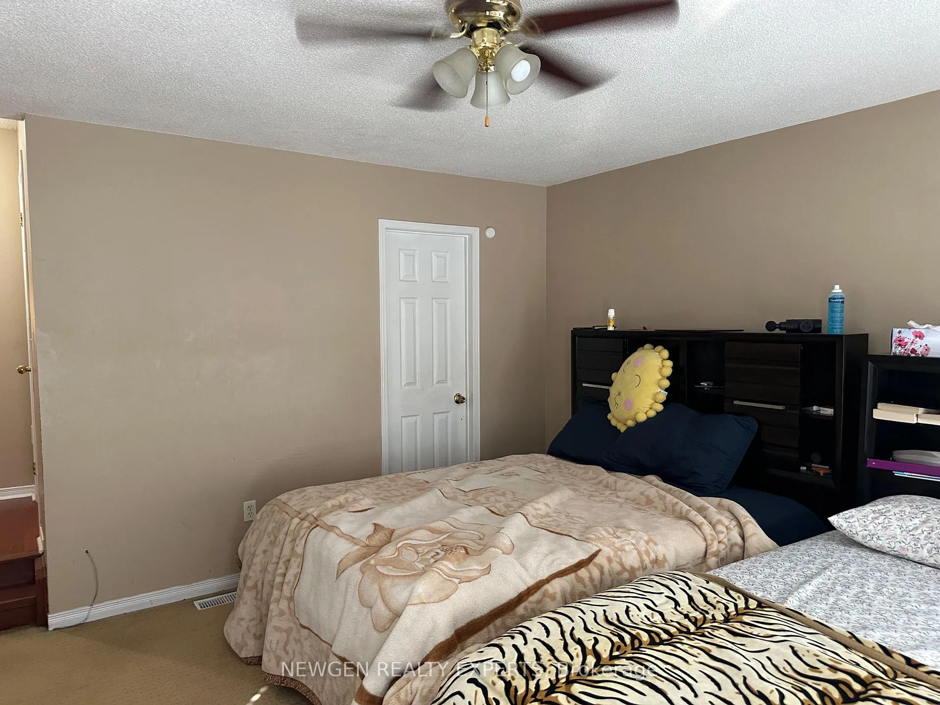 Photo 13 of 107 Rollingwood Drive, Brampton, Fletcher's Creek South — HOMEH
