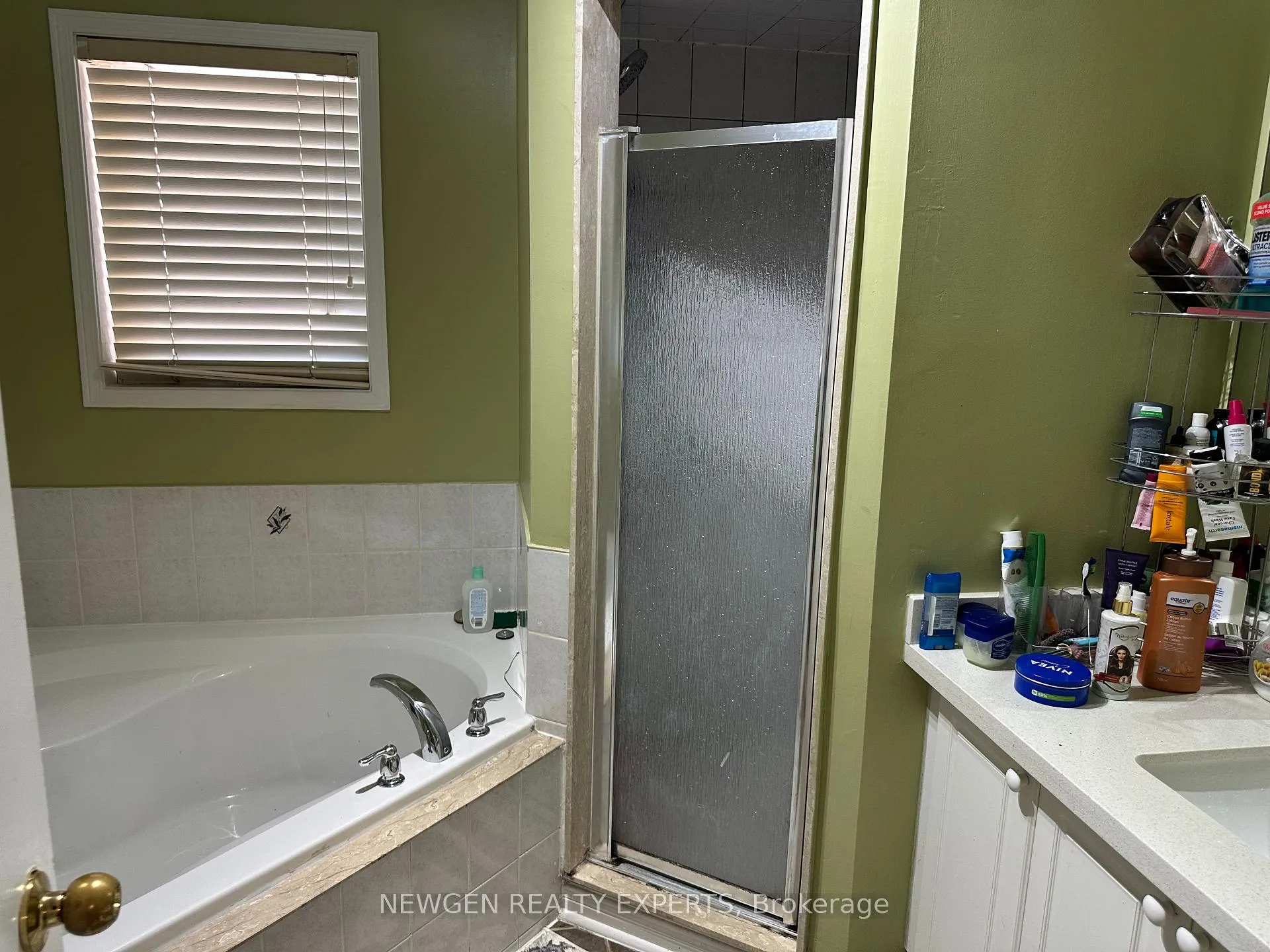 Photo 19 of 107 Rollingwood Drive, Brampton, Fletcher's Creek South — HOMEH
