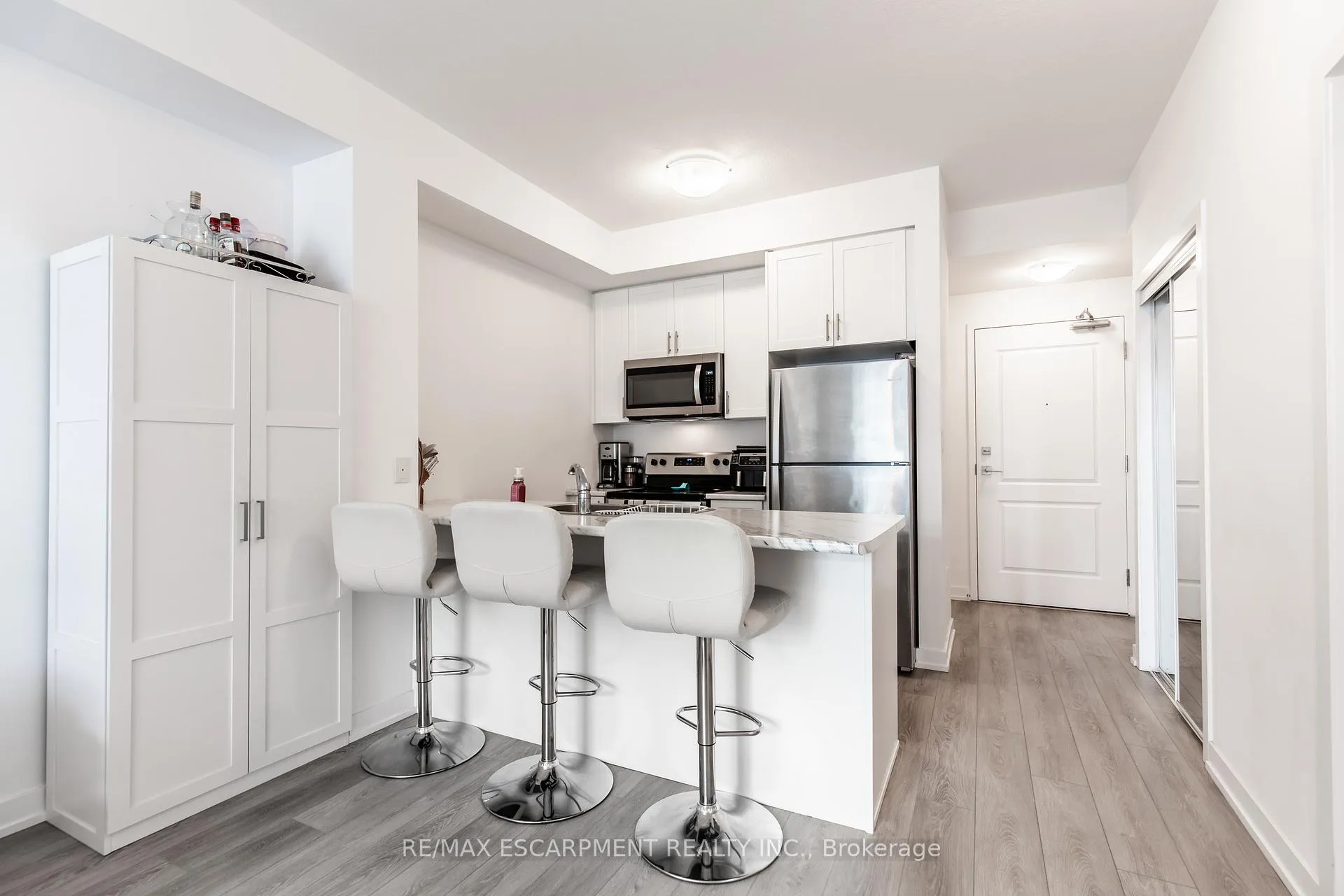 Photo 4 of Unit 708, 450 Dundas Street, Hamilton, Waterdown — HOMEH