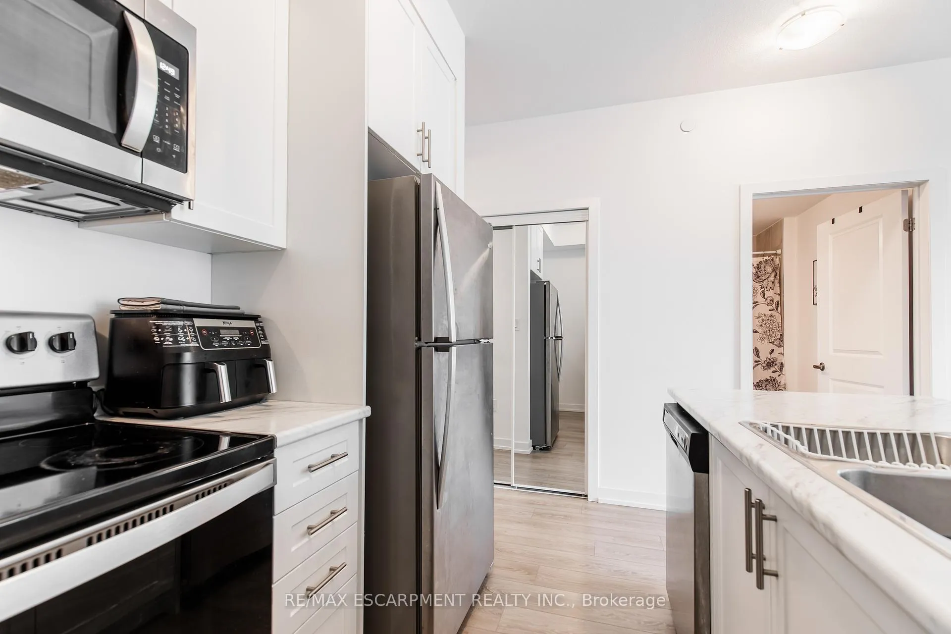 Photo 8 of Unit 708, 450 Dundas Street, Hamilton, Waterdown — HOMEH