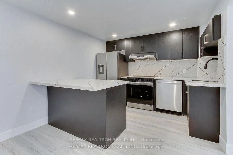 Photo 10 of Unit Bsmnt B, 31 Goodman Crescent, Vaughan, Maple — HOMEH