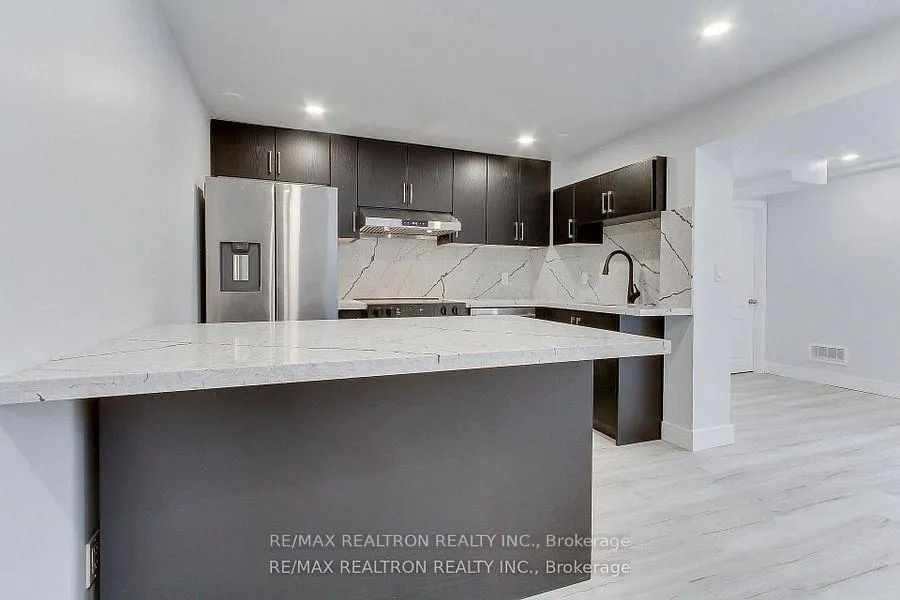 Photo 11 of Unit Bsmnt B, 31 Goodman Crescent, Vaughan, Maple — HOMEH