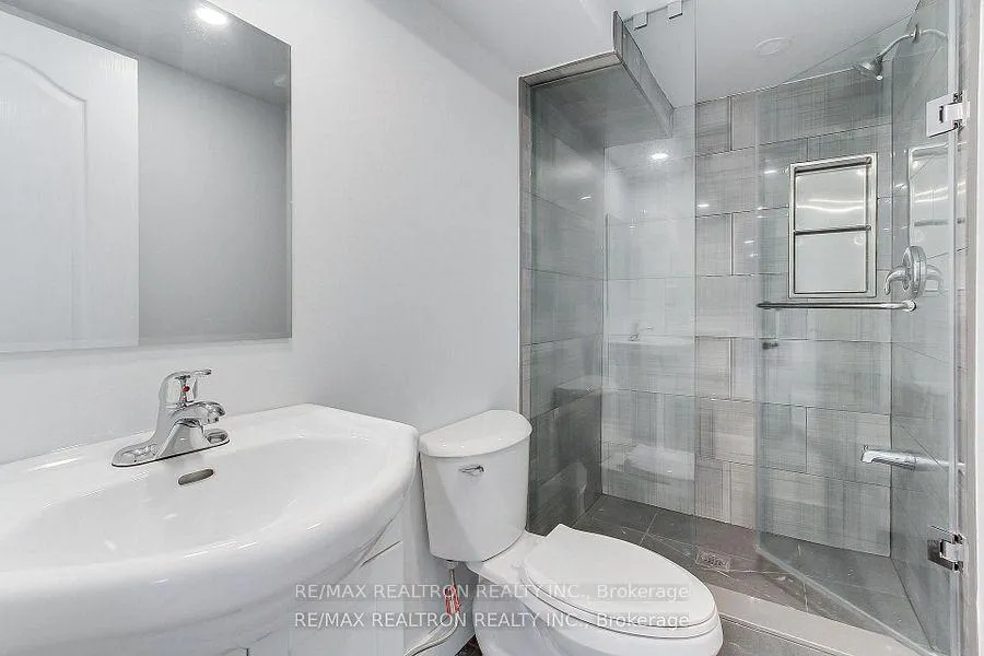 Photo 17 of Unit Bsmnt B, 31 Goodman Crescent, Vaughan, Maple — HOMEH