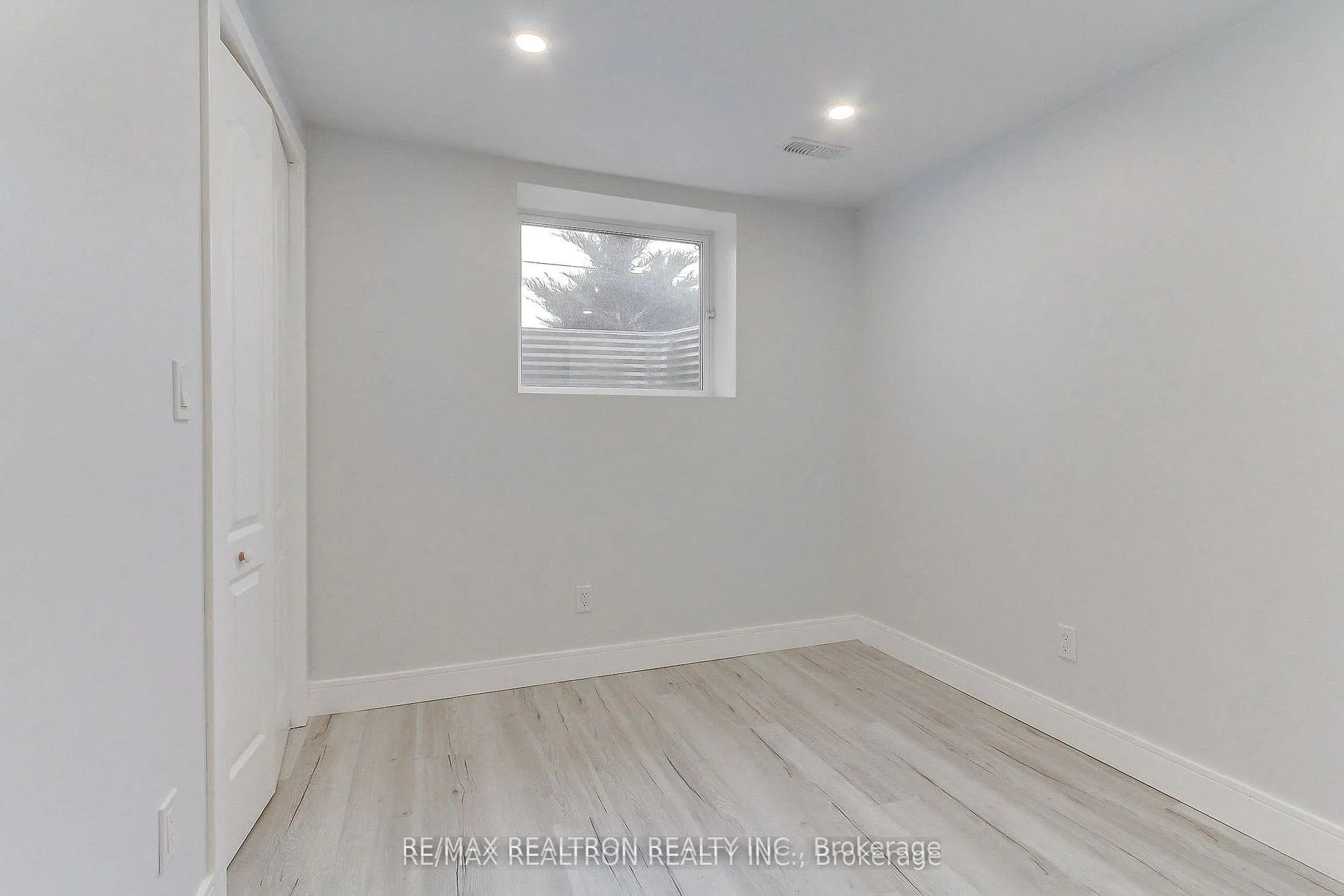 Photo 13 of Unit Bsmnt A, 31 Goodman Crescent, Vaughan, Maple — HOMEH