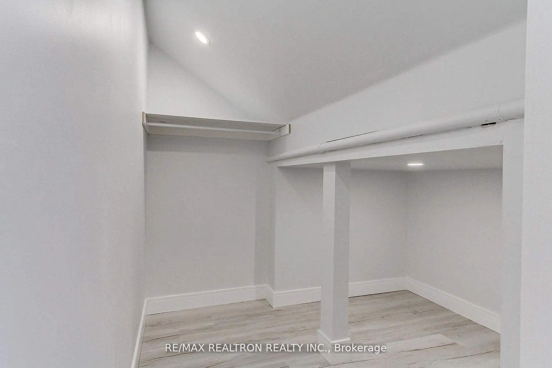 Photo 15 of Unit Bsmnt A, 31 Goodman Crescent, Vaughan, Maple — HOMEH