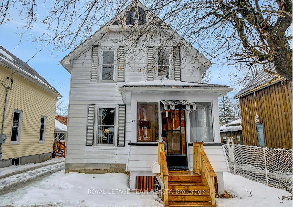 Photo 2 of 87 Russell Street E, Smiths Falls — HOMEH