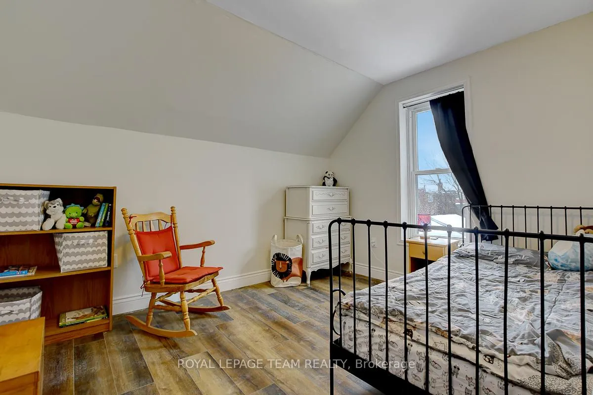Photo 25 of 87 Russell Street E, Smiths Falls — HOMEH