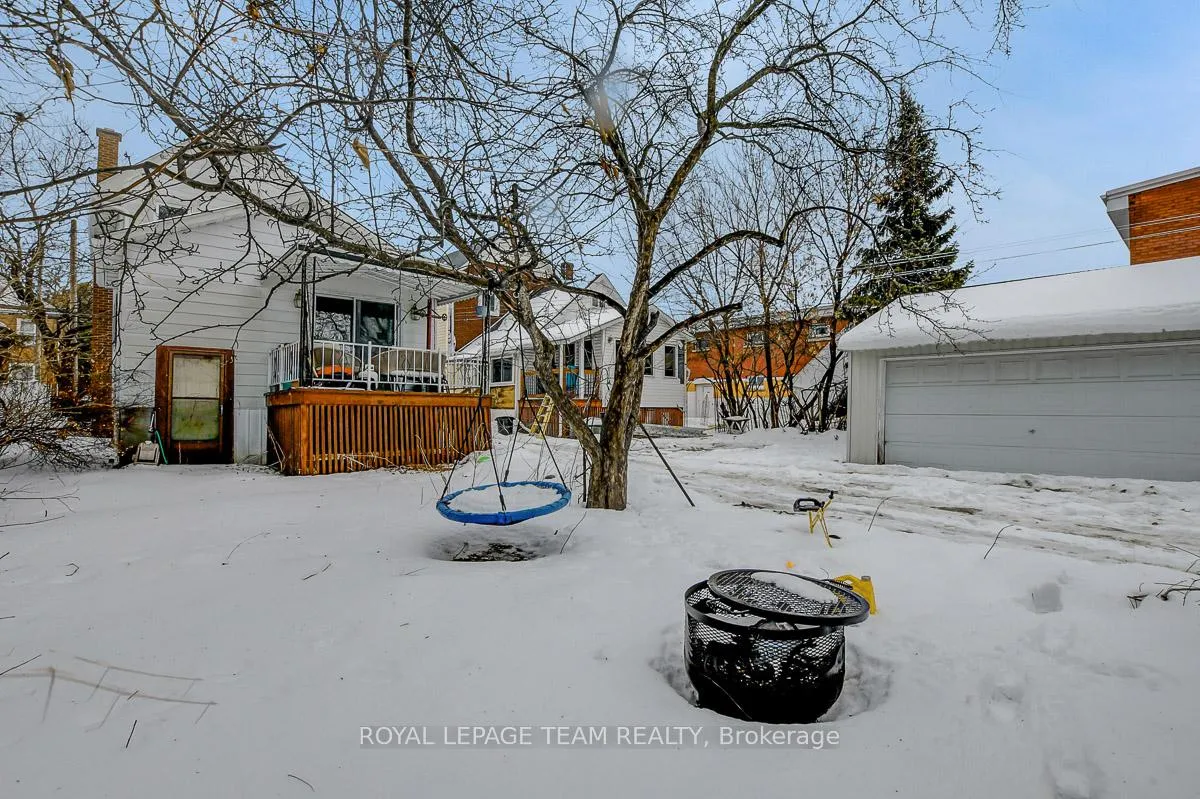 Photo 32 of 87 Russell Street E, Smiths Falls — HOMEH