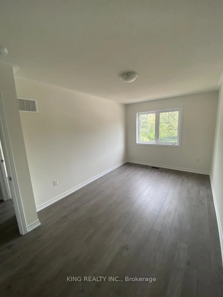 Photo 7 of 120 Winters Way, Shelburne — HOMEH