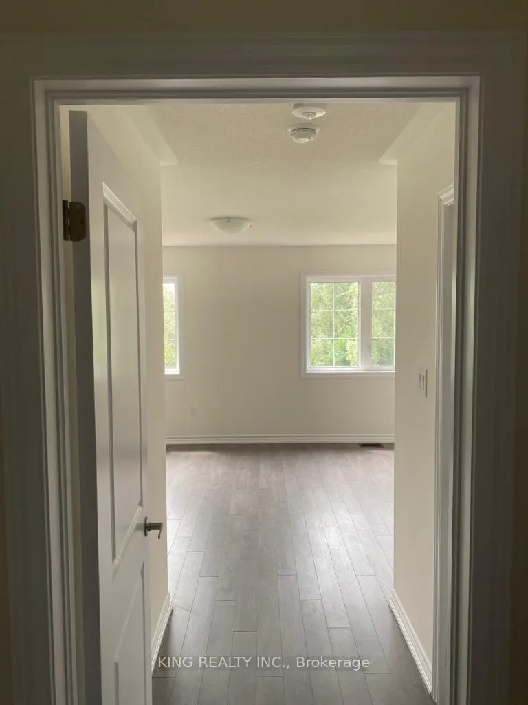 Photo 11 of 120 Winters Way, Shelburne — HOMEH