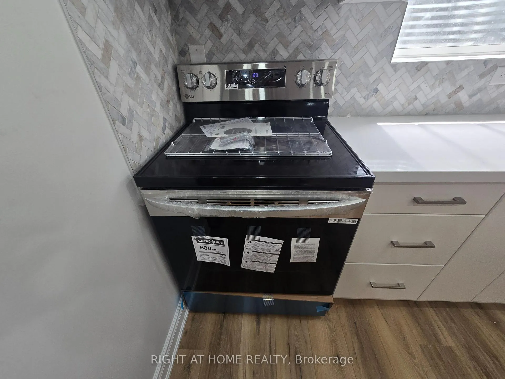 Photo 19 of Unit Basement, 458 Bergamot Avenue, Milton, Walker — HOMEH