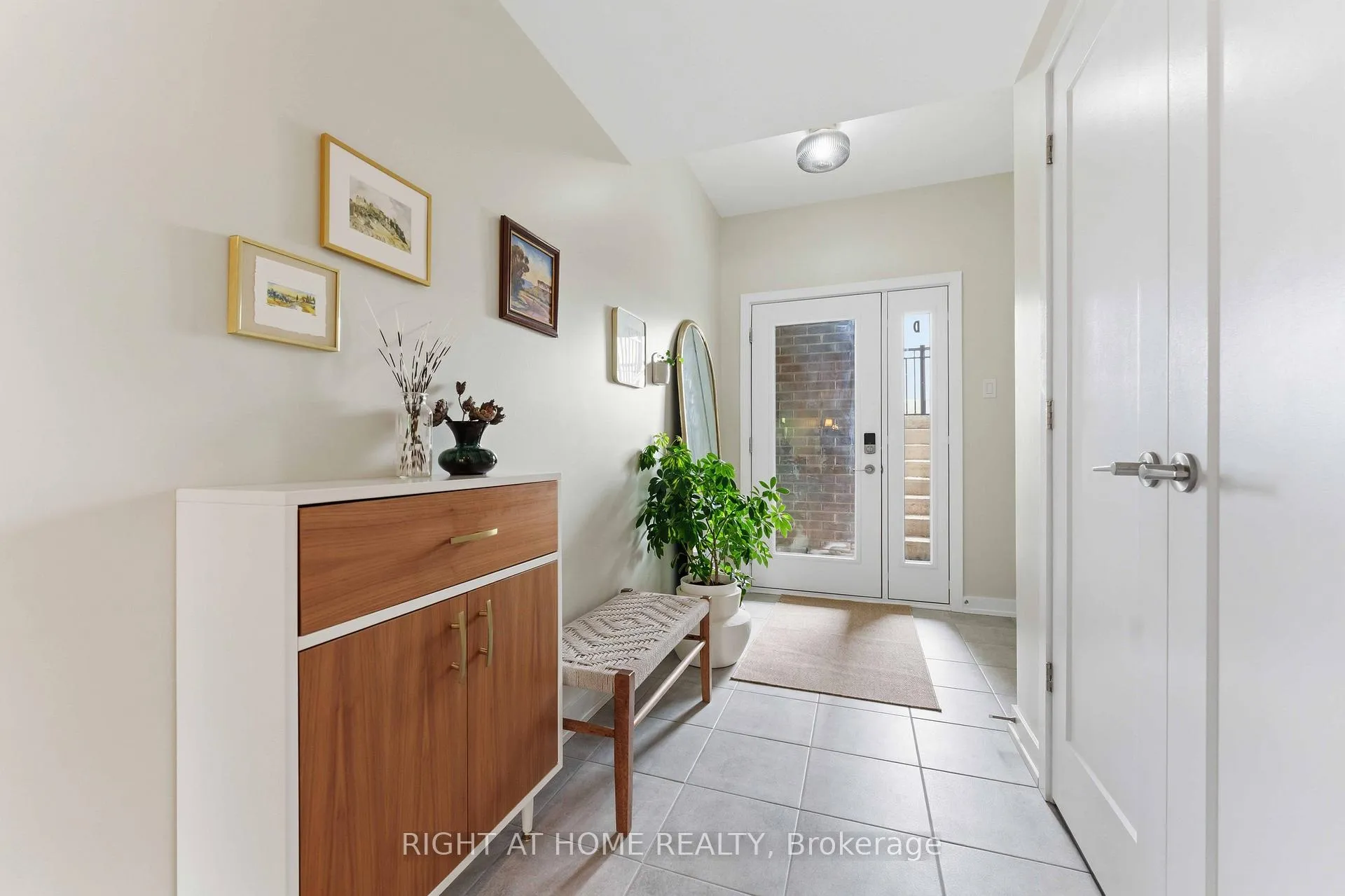 Photo 4 of Unit D, 800 Roger Griffiths Avenue, Ottawa, Kanata - Katimavik — HOMEH