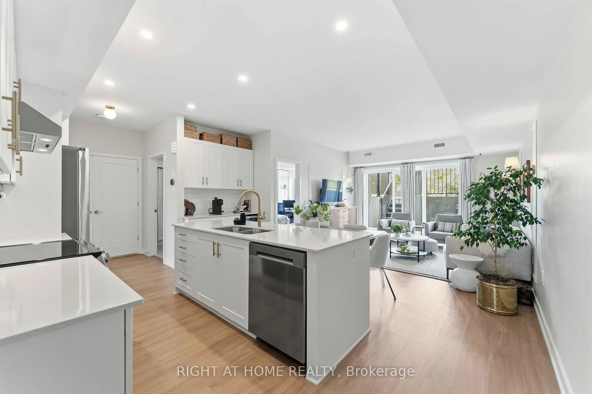 Photo 14 of Unit D, 800 Roger Griffiths Avenue, Ottawa, Kanata - Katimavik — HOMEH