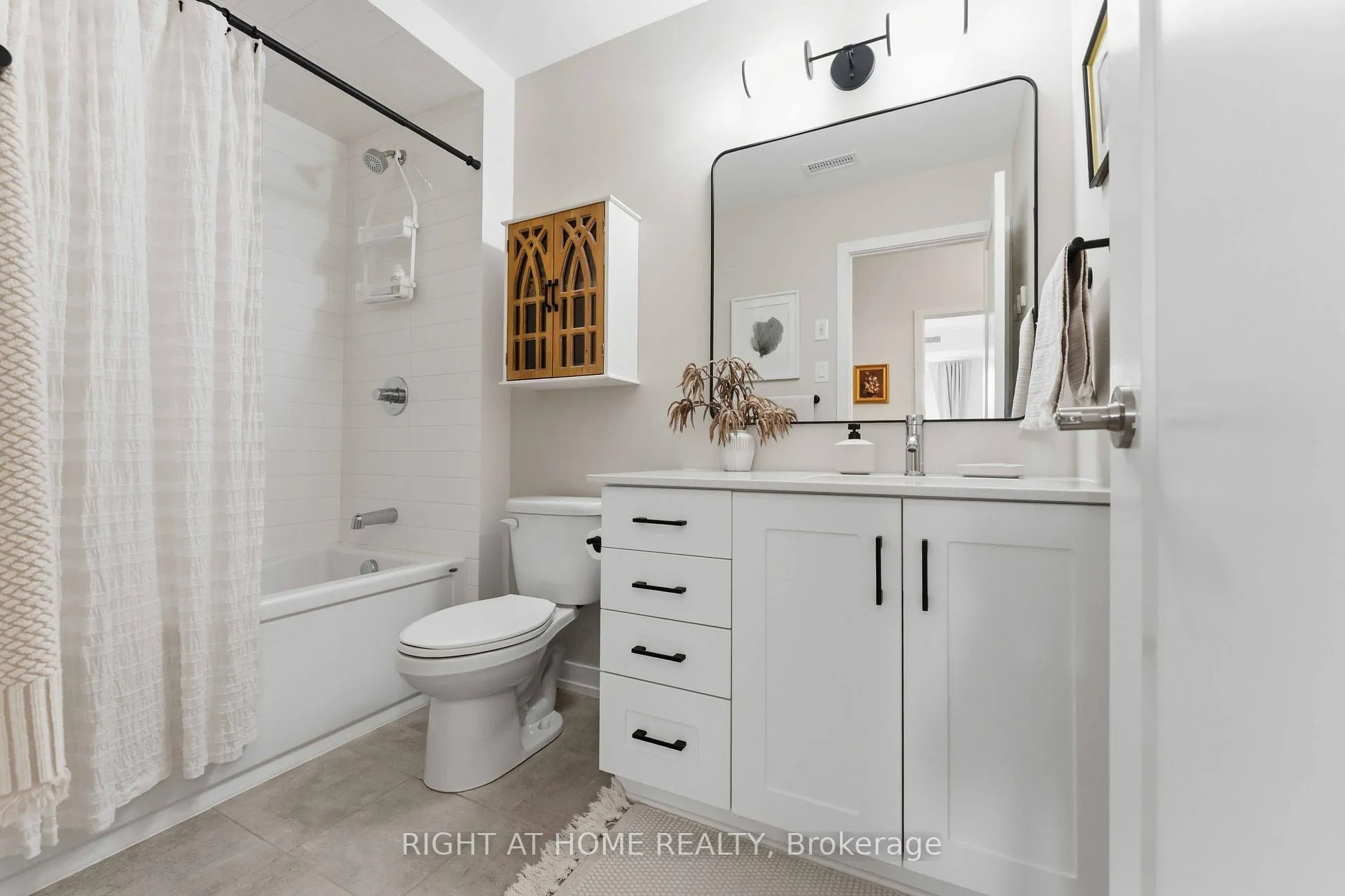 Photo 24 of Unit D, 800 Roger Griffiths Avenue, Ottawa, Kanata - Katimavik — HOMEH
